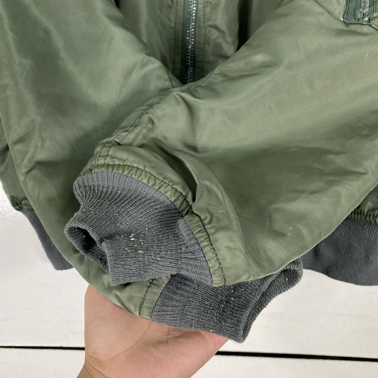 Japanese Brand 80s VINTAGE REVERSIBLE ALPHA RIOT BOMBER JACKET Size US XL / EU 56 / 4 - 16 Thumbnail