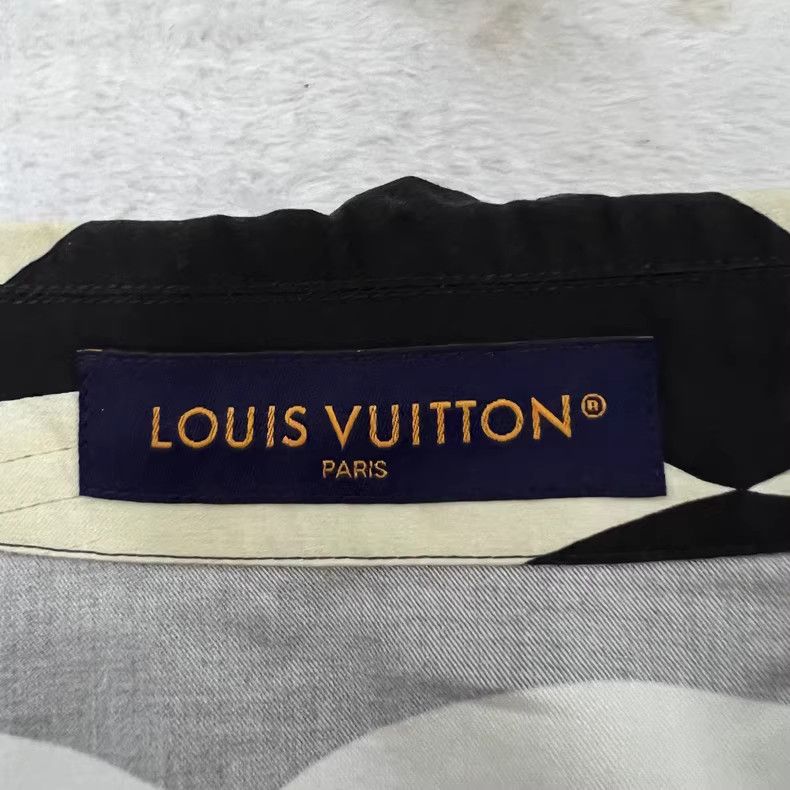 Louis Vuitton Louis Vuitton Size US M / EU 48-50 / 2 - 4 Thumbnail