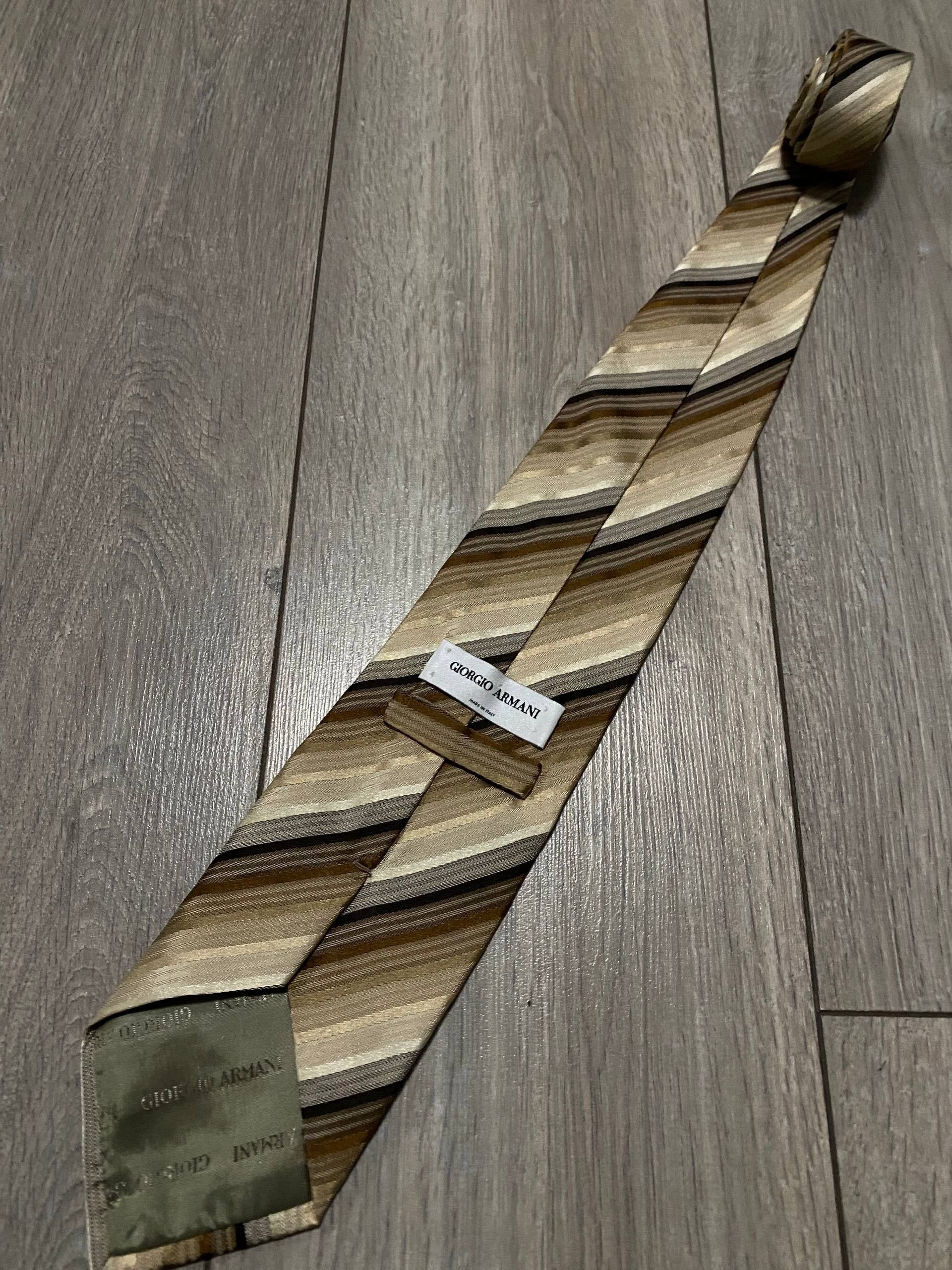 Giorgio Armani Giorgio Armani Ties Stripe Gold Made In Italy 100% Silk Size ONE SIZE - 2 Thumbnail