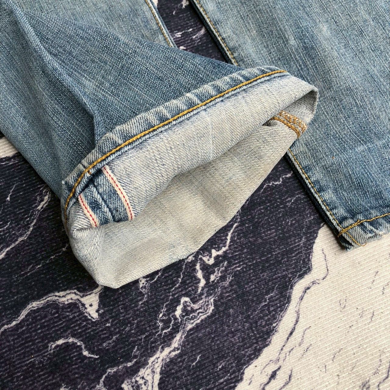 Levi's Vintage Levi's 501 Big E Distressed Selvedge Size US 33 - 9 Thumbnail
