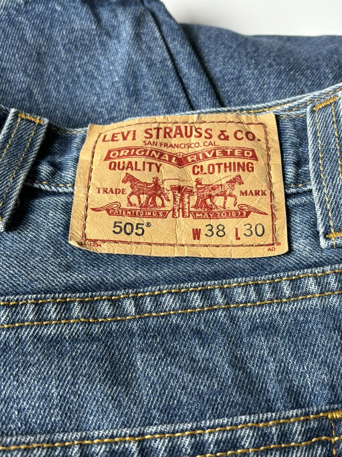 Levi's Levis 505 light wash denim jeans sz36 Size US 38 / EU 54 - 4 Thumbnail