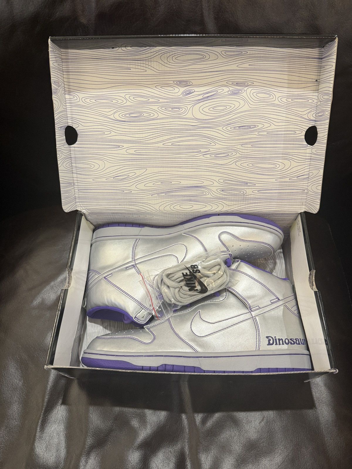 Nike Nike SB Dunk High Dinosaur Jr 2007 - 13M - New DS 313171-003 Size US 13 / EU 46 - 10 Thumbnail