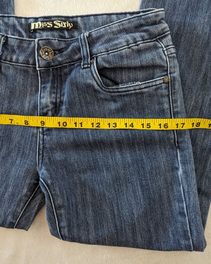 Miss Sixty Low rise Miss Sixty Brand Cropped Jeans Size 28" / US 6 / IT 42 - 3 Thumbnail