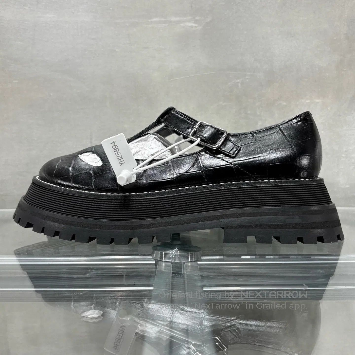 Burberry Burberry Black crocodile-print thick-soled sandals in Mary Size US 6.5 / IT 36.5 - 3 Thumbnail
