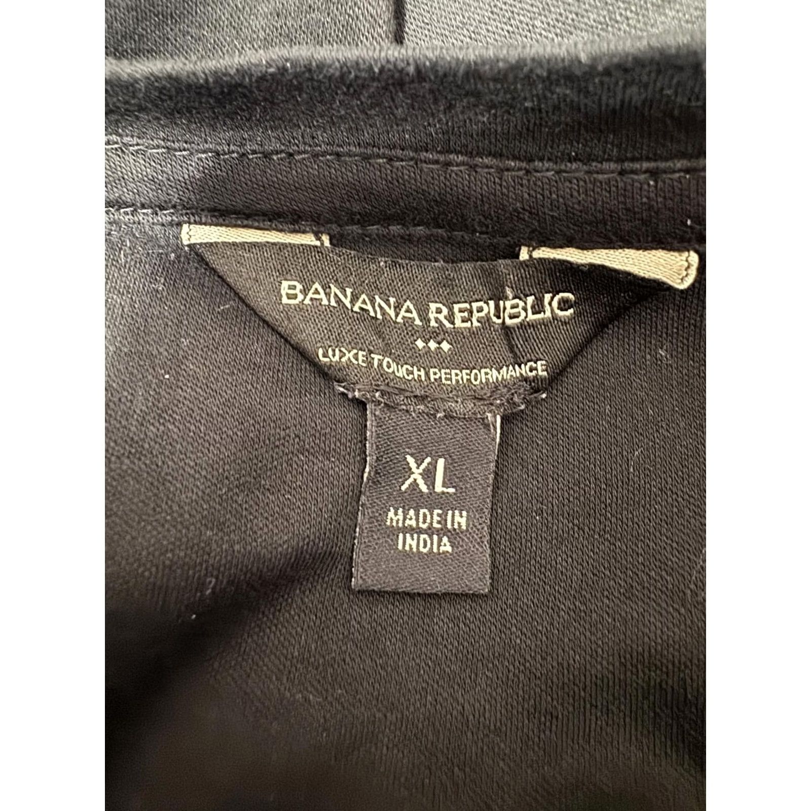 Banana Republic Banana Republic Men Shirt XL Black Long Sleeve Crew Neck Luxe Touch Performance Solid Shirt Size US XL / EU 56 / 4 - 3 Thumbnail