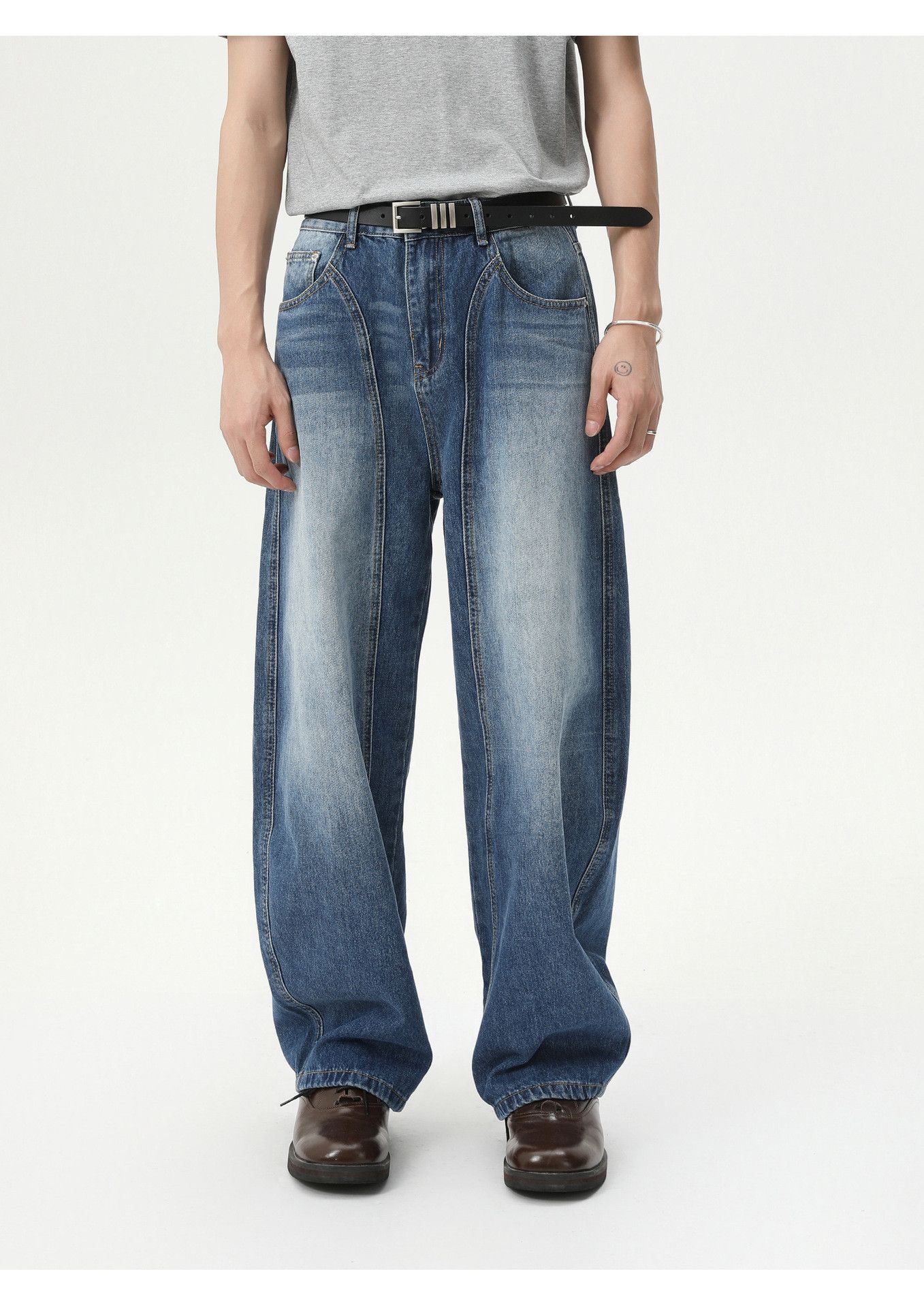 Japanese Brand Japanese vibe distressed casual loose washed curved jeans Size US 32 / EU 48 - 1 Thumbnail