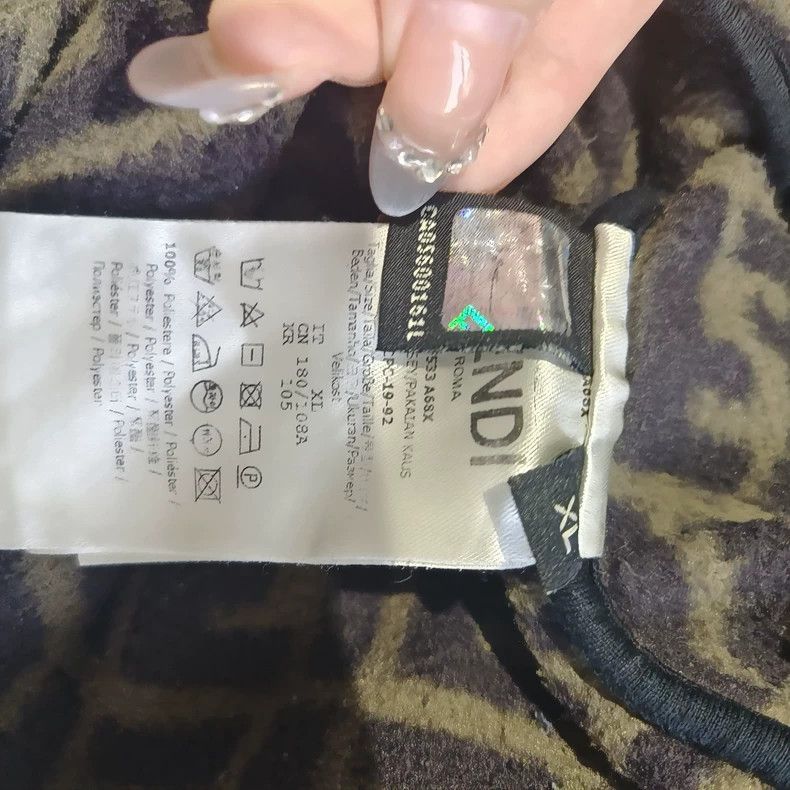 Fendi Fendi Old Flower Double F All-over Print Polar Fleece Jacke Size US XL / EU 56 / 4 - 4 Thumbnail