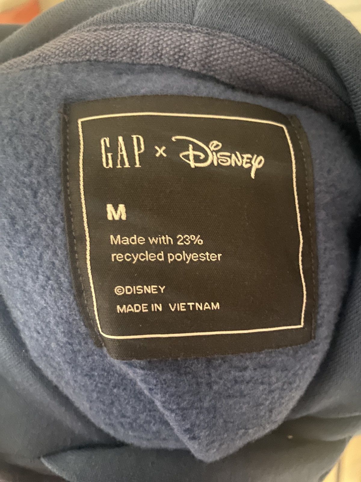 Disney × Gap Gap X Disney Collab Hoodie (Rare) - size M Size US M / EU 48-50 / 2 - 4 Thumbnail