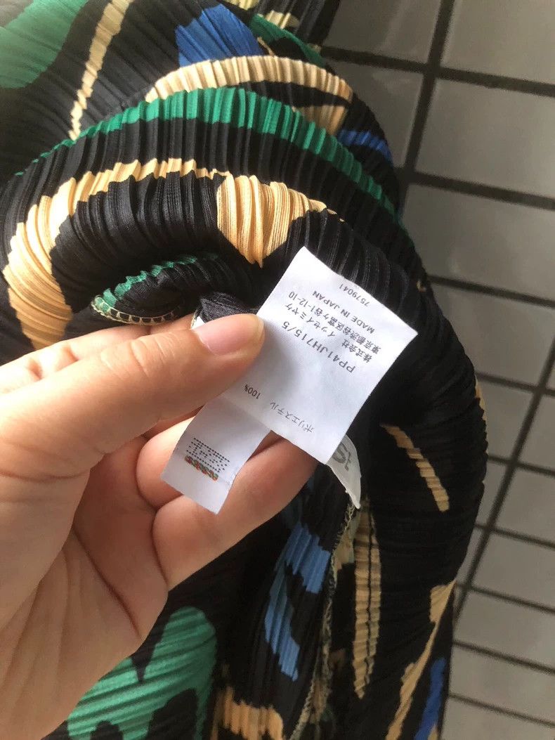 Issey Miyake Issey Miyake size:5 Yellow and black pleated dress Size S / US 4 / IT 40 - 3 Thumbnail
