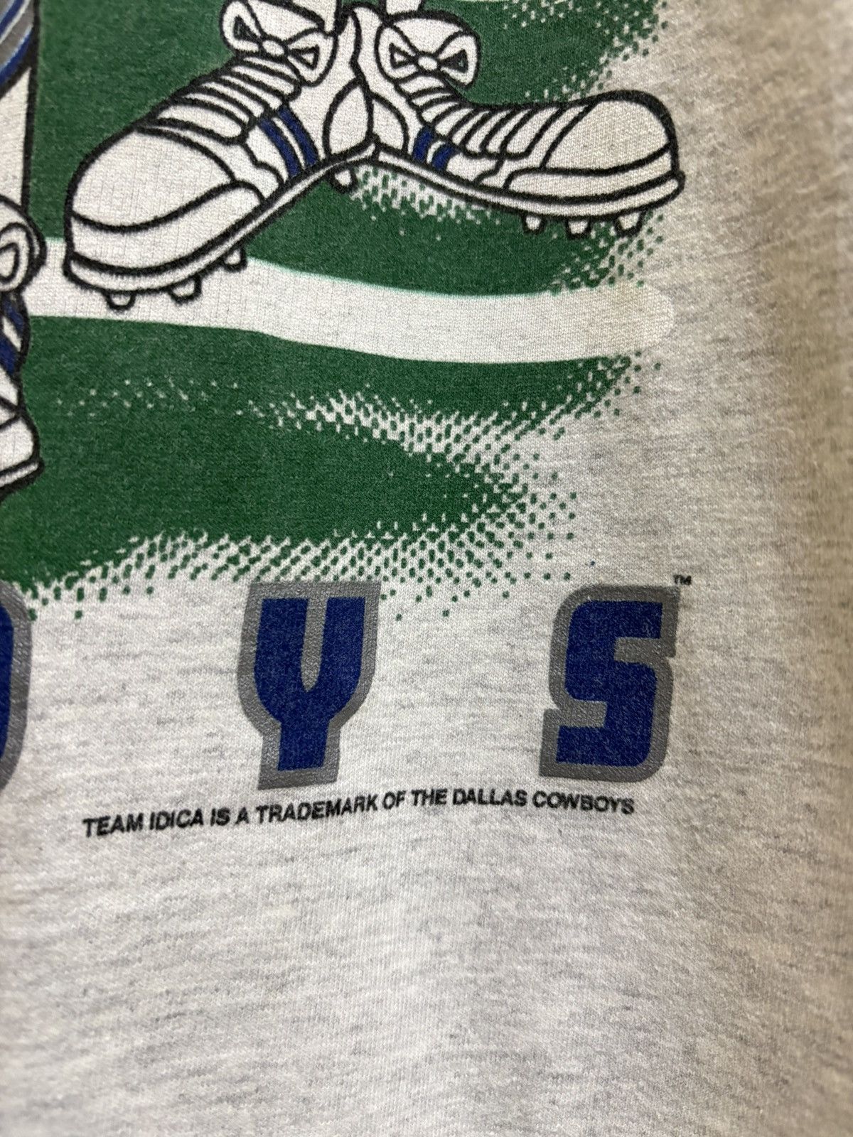 Vintage Vintage 1993 Looney Tunes Cartoon Dallas Cowboys NFL Size US XL / EU 56 / 4 - 5 Thumbnail