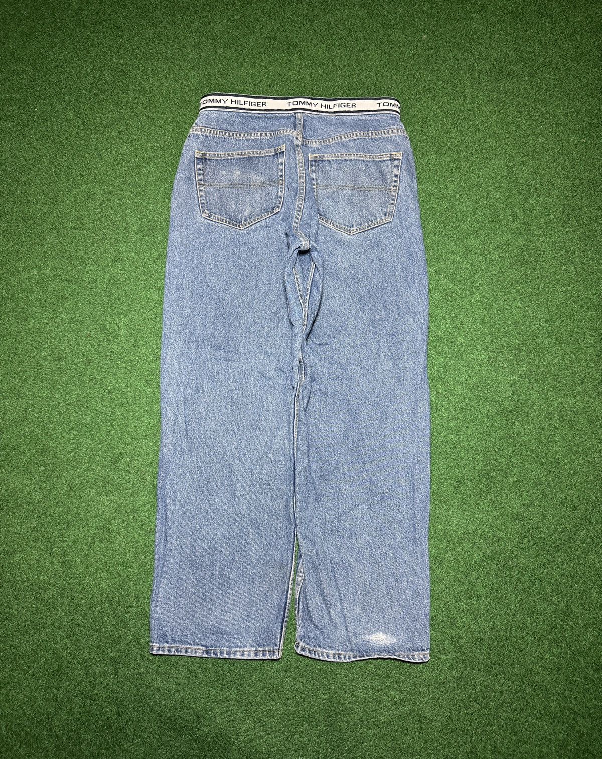 Tommy Hilfiger Vintage 90s Tommy Hilfiger High Waisted 33x30 Baggy Jeans Size US 33 - 1 Thumbnail