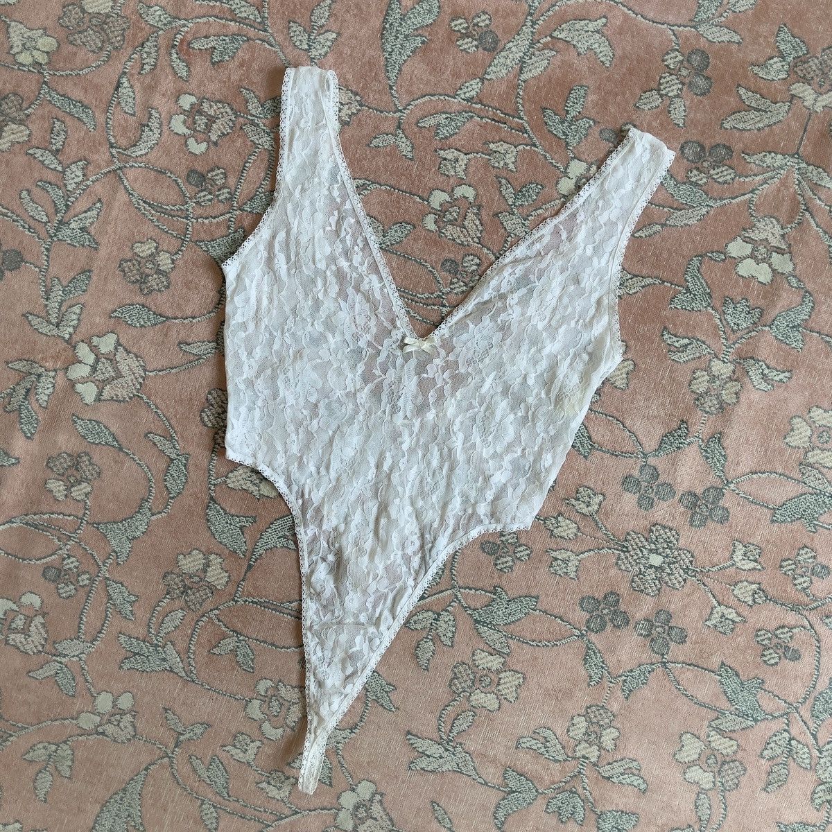Victoria's Secret Victoria’s Secret 1980s Semi-Sheer White Lace Bodysuit (S) Size S / US 4 / IT 40 - 6 Thumbnail