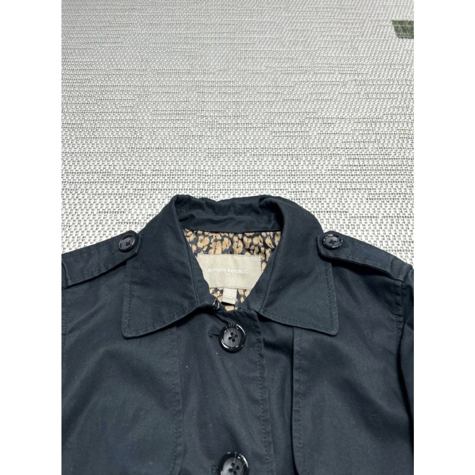 Banana Republic VINTAGE Banana Republic Trench Coat Womens Small Black Cotton Leopard Lined Back Vent Size S / US 4 / IT 40 - 3 Thumbnail