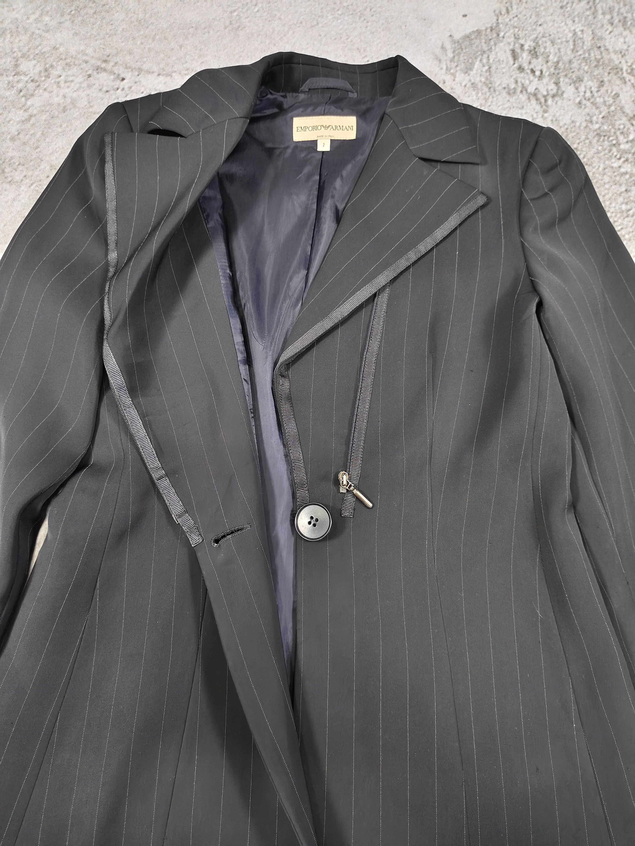 Emporio Armani 00s E.A- Archive Asymmetrical Pinstripe Sculpted Tailoring Size M / US 6-8 / IT 42-44 - 8 Thumbnail