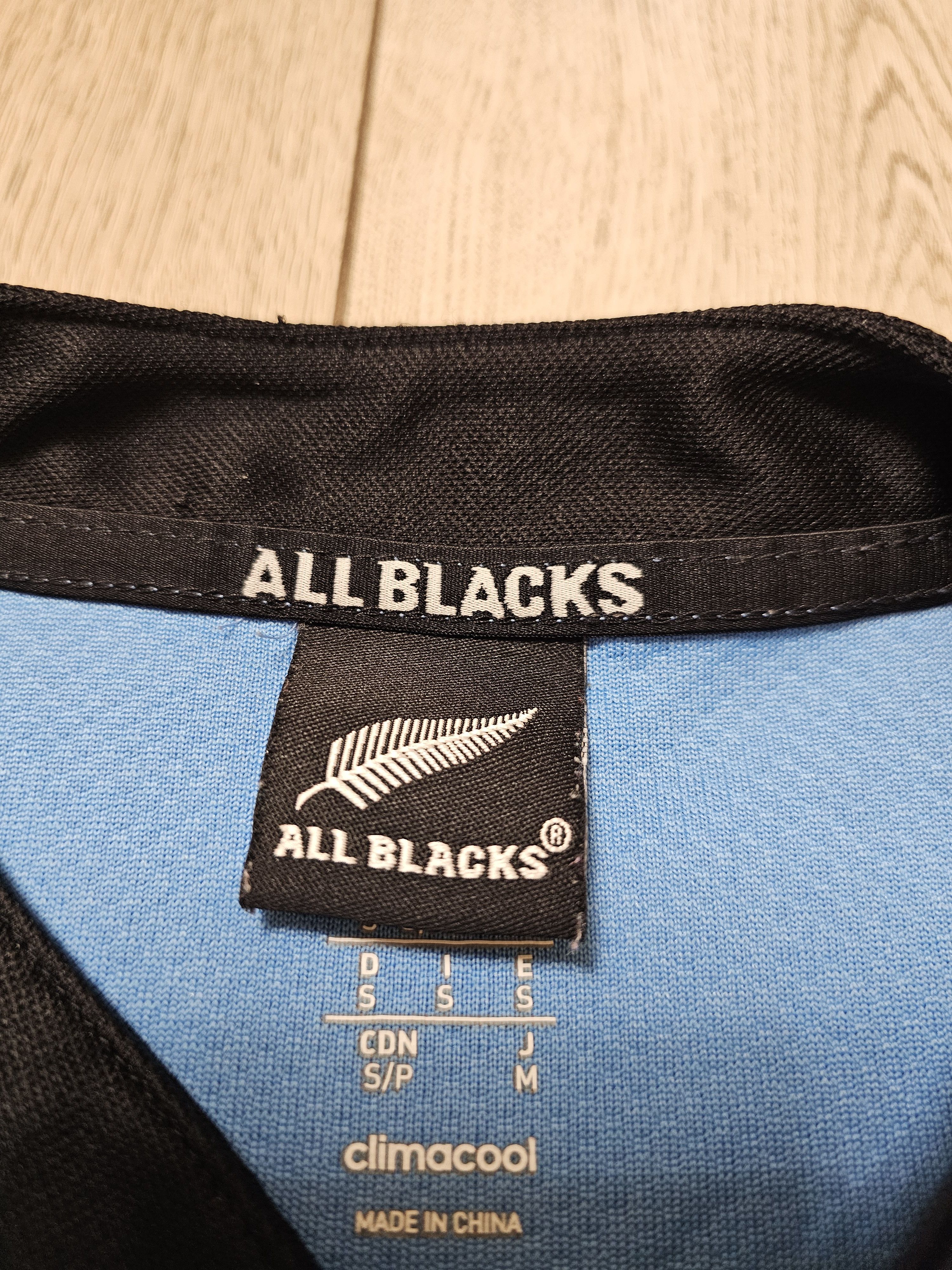 Adidas MAORI ALL BLACKS 2013 RUGBY JERSEY NEW ZEELAND SHIRT RUGBY Size US S / EU 44-46 / 1 - 8 Thumbnail
