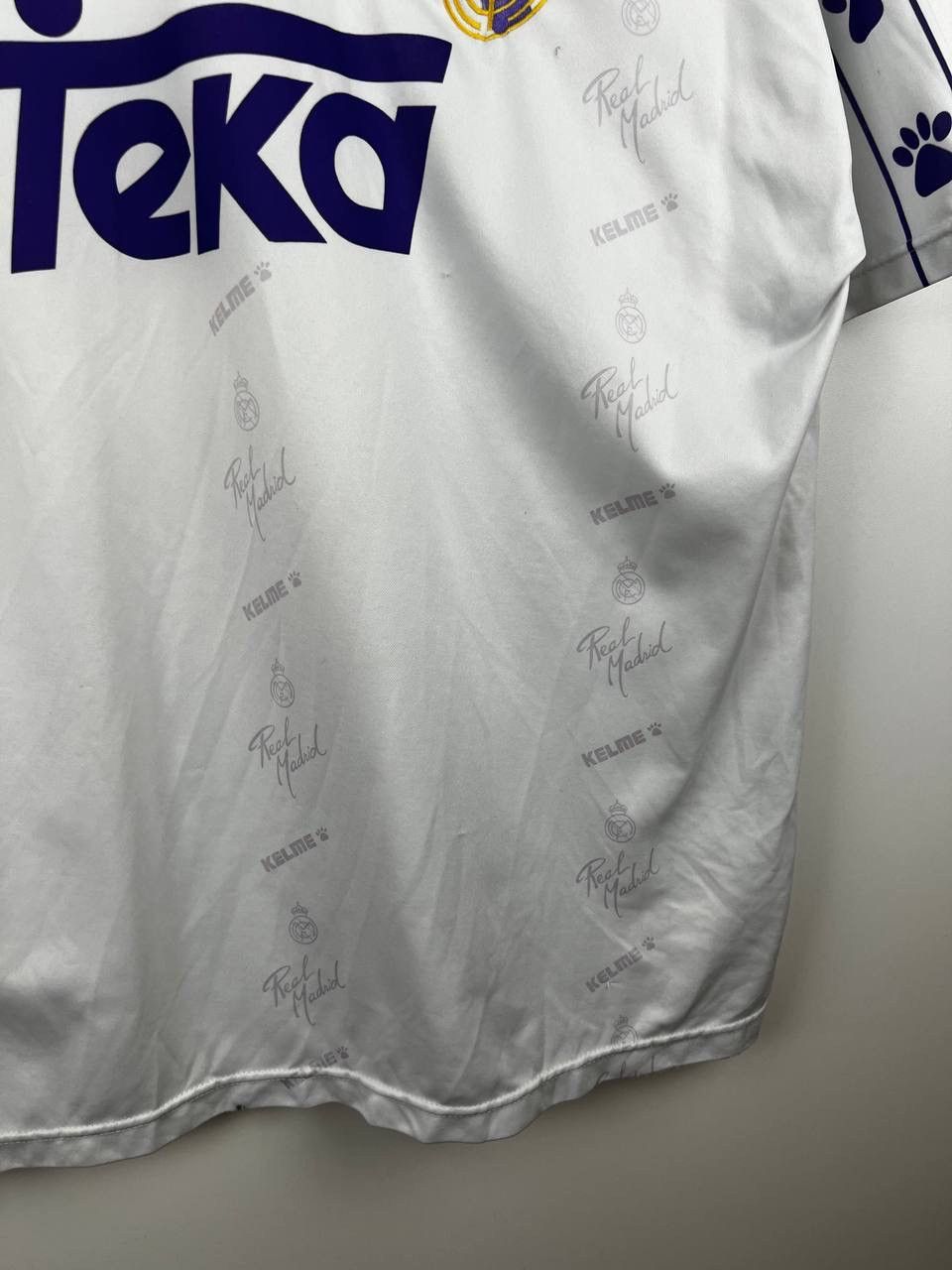 Vintage Real Madrid Kelme 1996-1997 Home jersey t-shirts size XL Size US XL / EU 56 / 4 - 8 Thumbnail