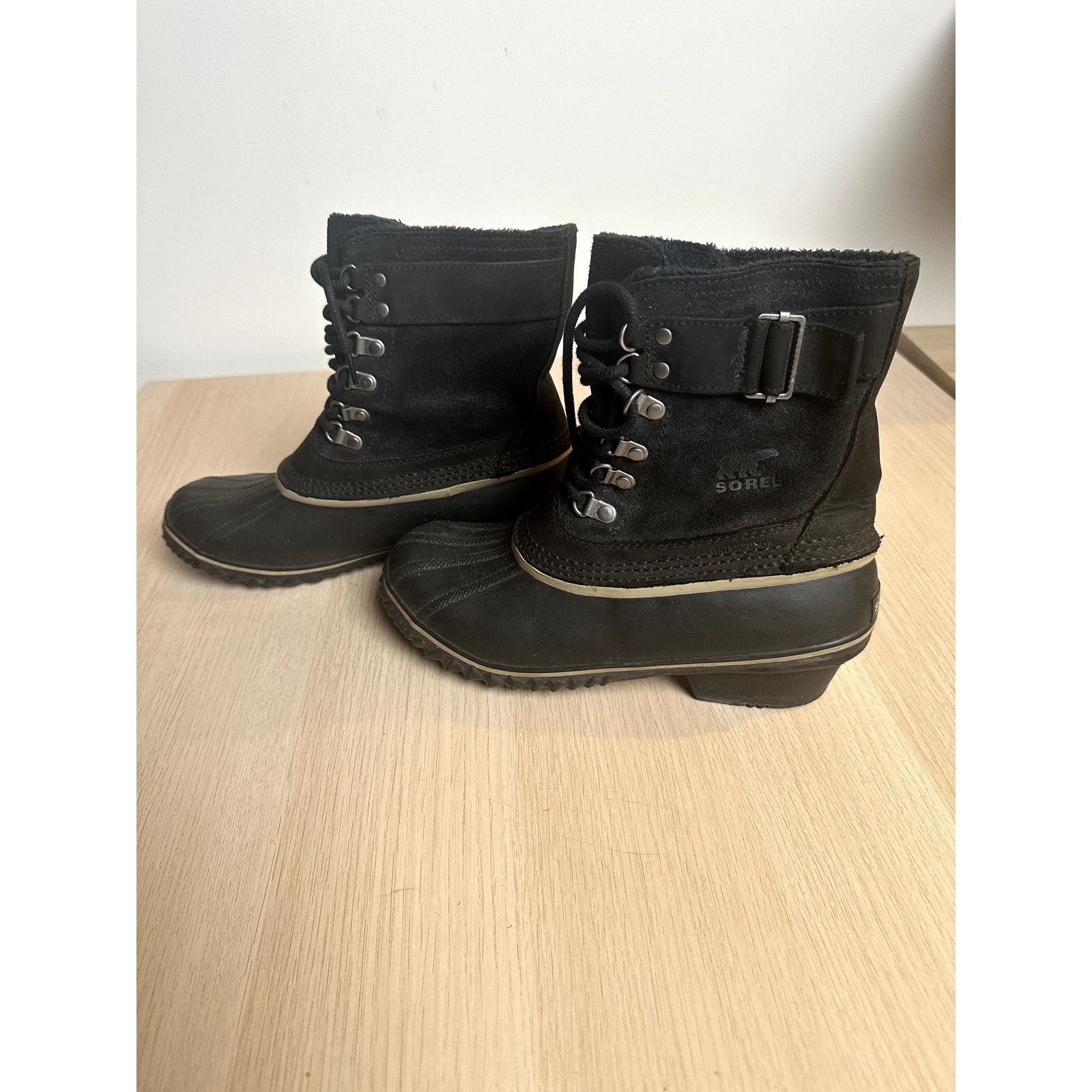 SOREL Sorel Boots Black - Size 8 Women's - Good Condition! Size US 8 / IT 38 - 2 Thumbnail
