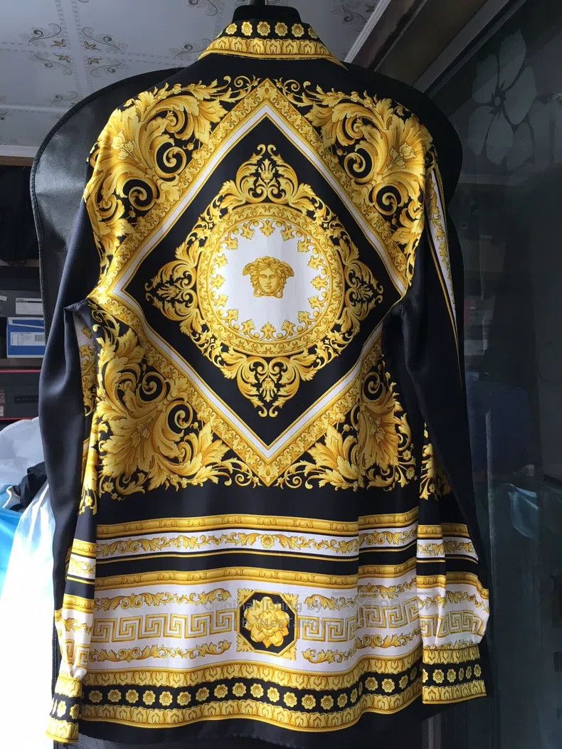 Versace Versace Shirt coat classic black gold baroque style Size US XS / EU 42 / 0 - 2 Thumbnail