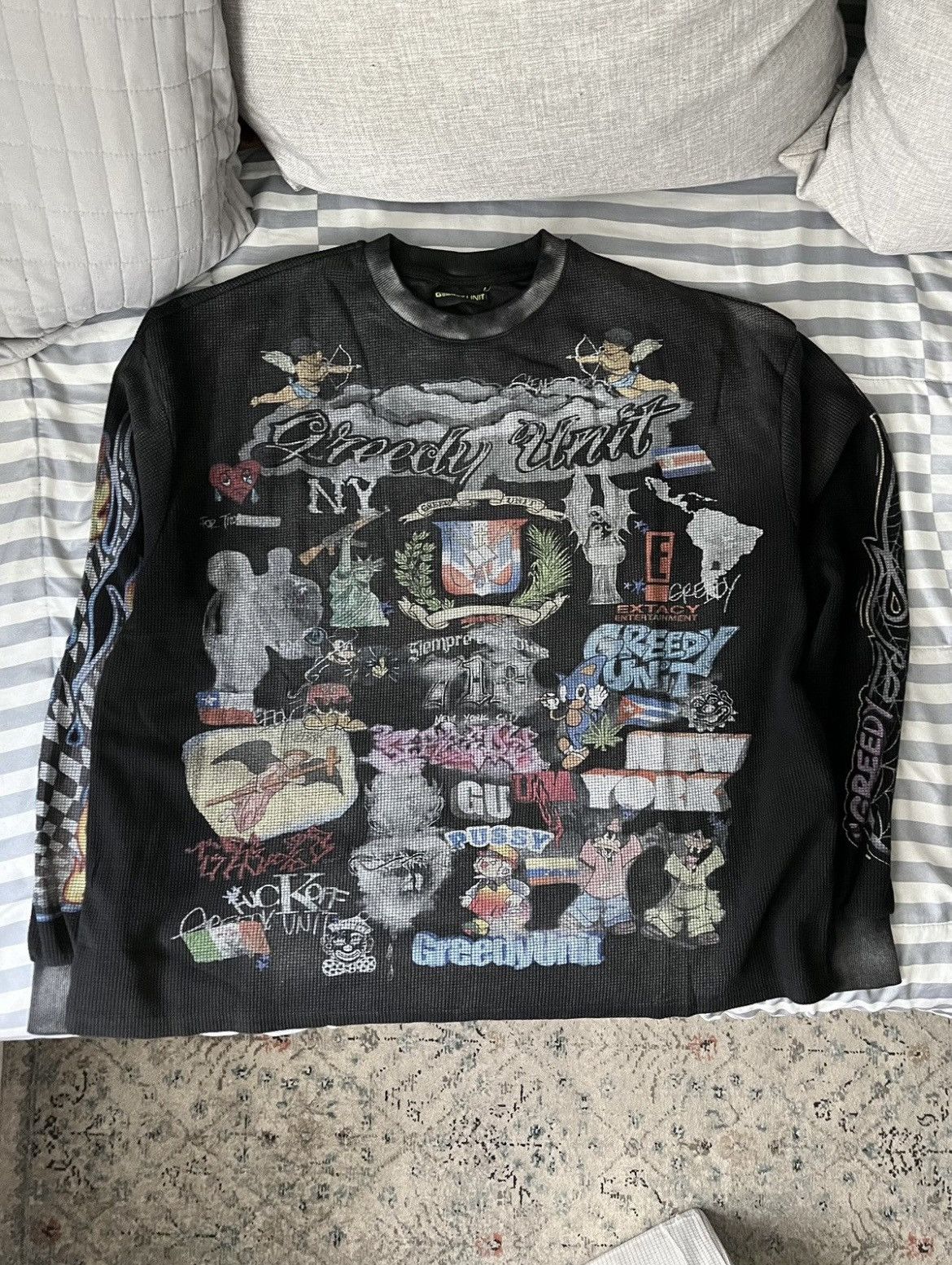 Greedy Unit *unworn*Greedy Unit black all over thermal print Size US L / EU 52-54 / 3 - 1 Thumbnail