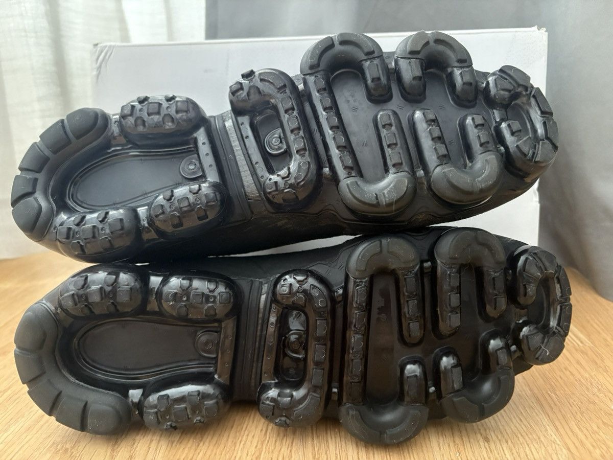 Nike Nike Air VaporMax Moc Triple Black Size US 10 / EU 43 - 6 Thumbnail