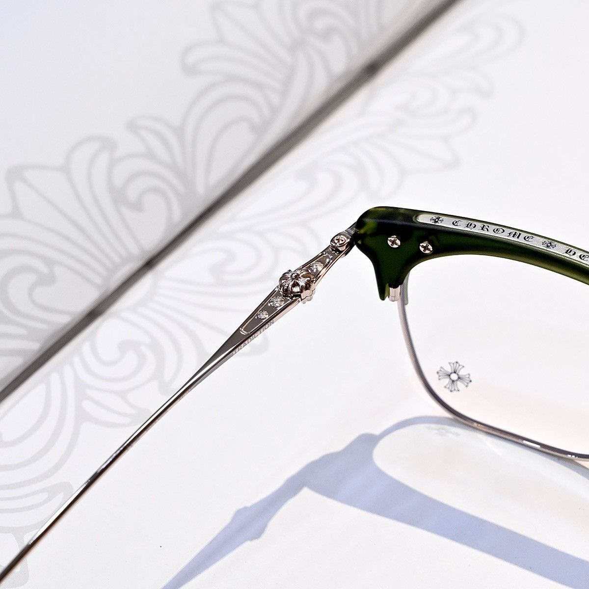 Chrome Hearts CHROME HEARTS SLUNTRADICTION MATTE DARK OLIVE/ GOLD PLATED GLASSES GLASSES Size ONE SIZE - 3 Thumbnail