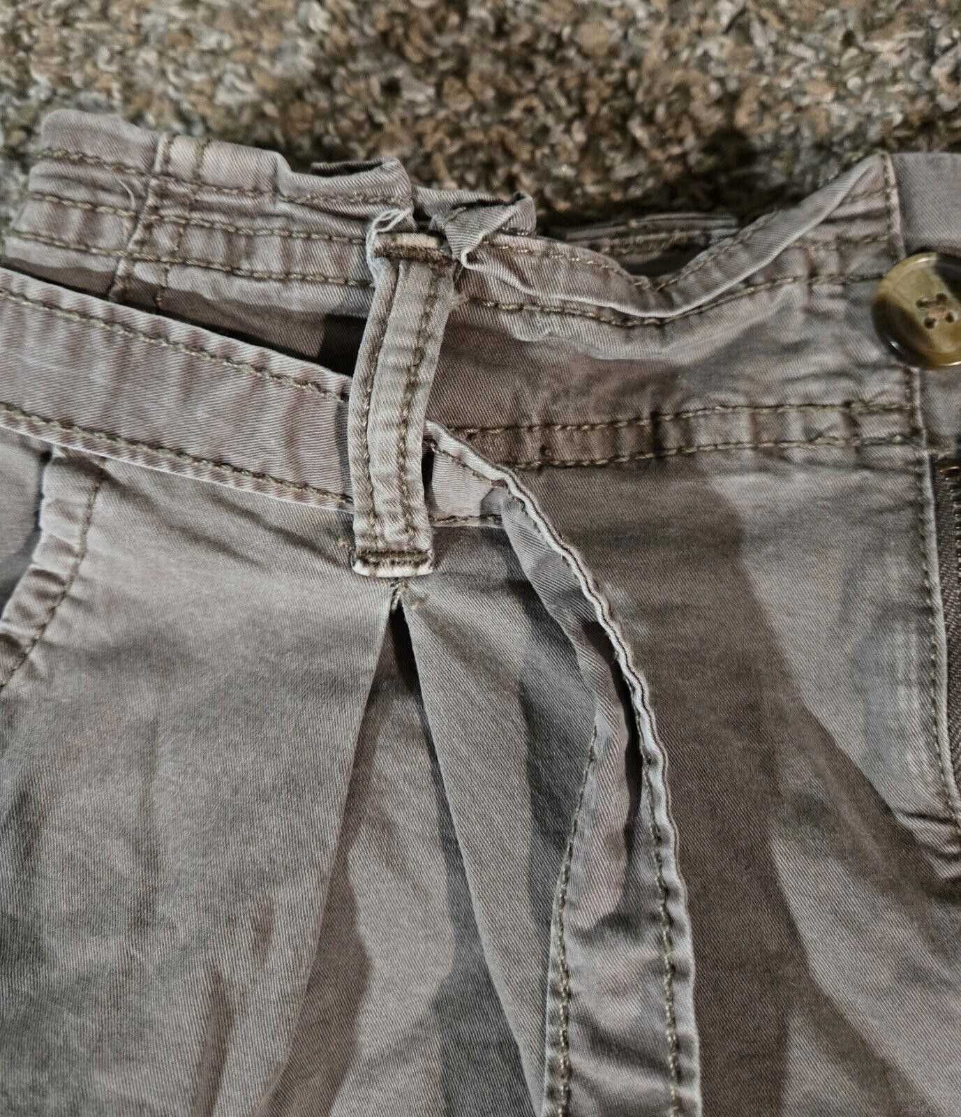Designer American Eagle Super Stretch Size 6 Shorts With Belt Size 28" / US 6 / IT 42 - 4 Thumbnail