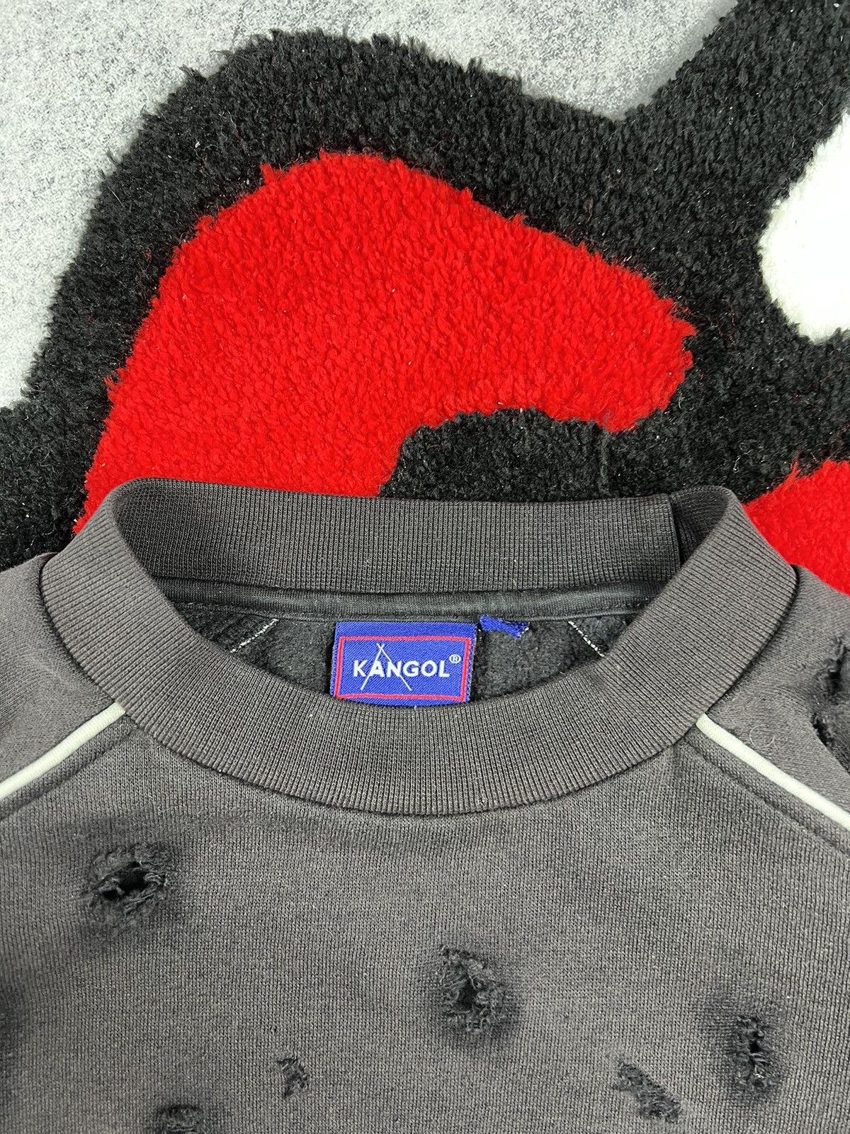 Vintage Vintage Kangol 90s Faded Trashed Distressed Y2K Sweatshirt Size US M / EU 48-50 / 2 - 6 Thumbnail