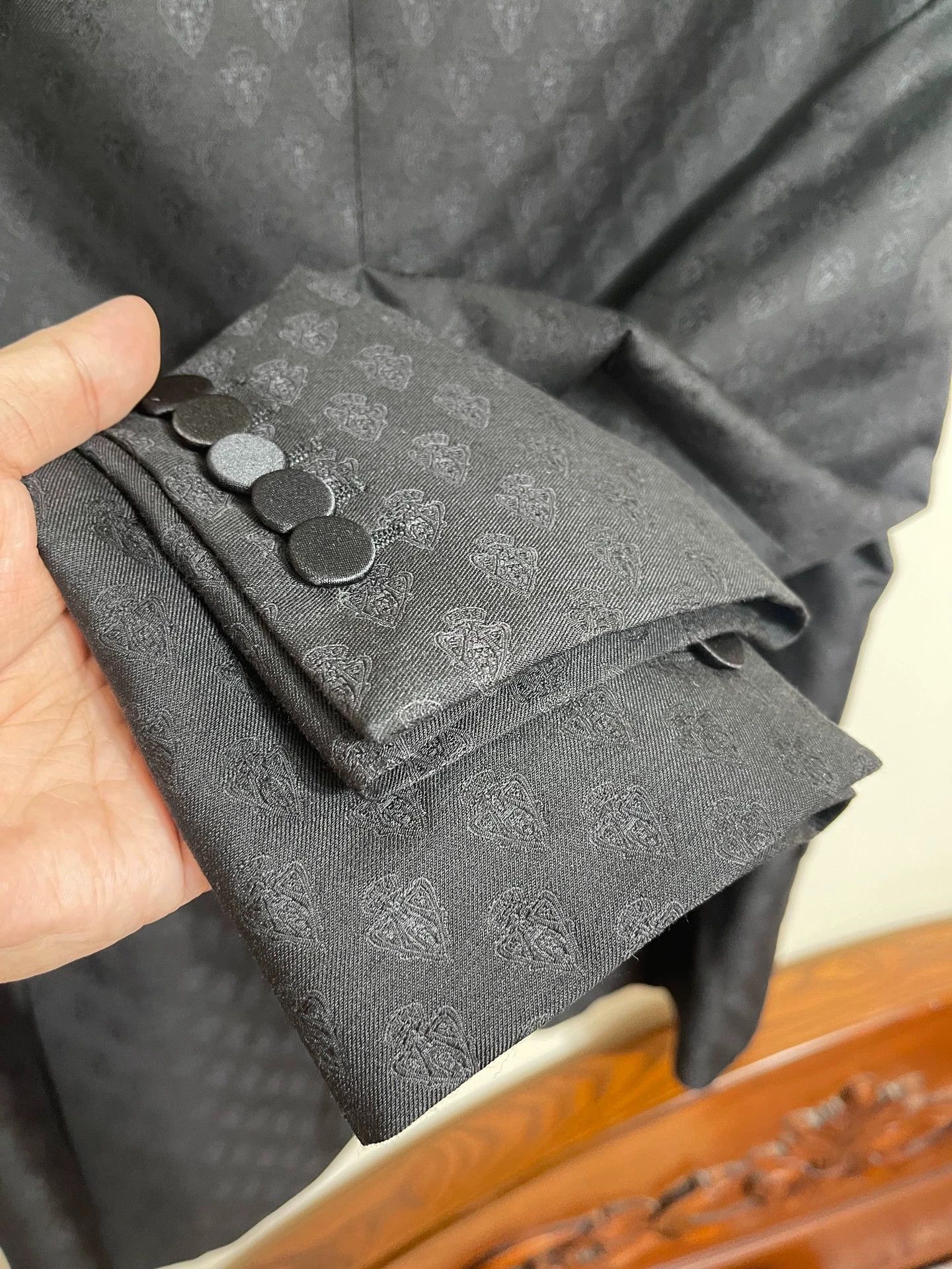 Gucci Gucci New Slim Fit Suit Size 52 IT Wool-Silk Blend Size 52R - 6 Thumbnail