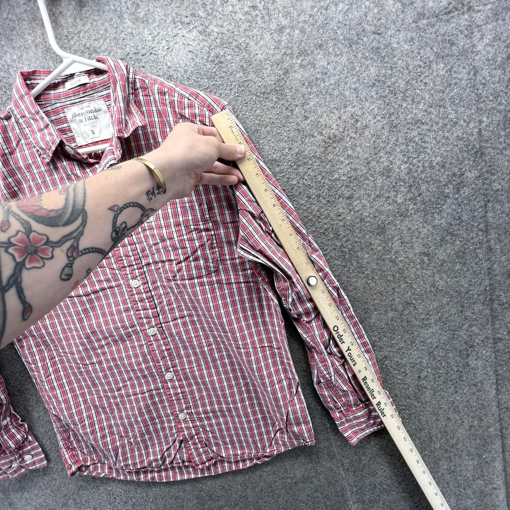 Abercrombie & Fitch Abercrombie & Fitch Shirt Mens Small Red Plaid Long Sleeve Button Up Muscle Size US S / EU 44-46 / 1 - 2 Thumbnail