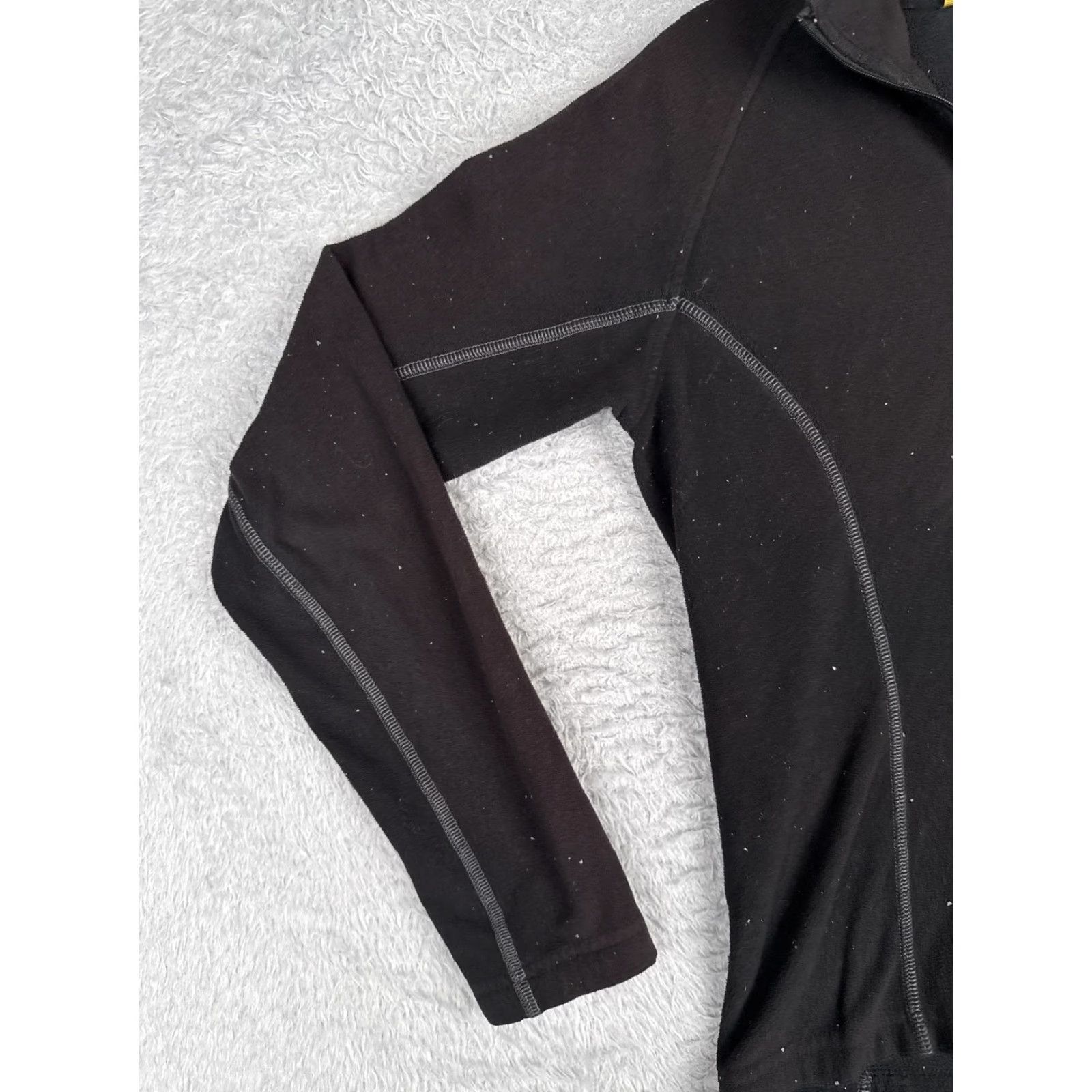 Mountain Hardwear Mountain Hardwear Pullover Womens M Black Fleece 1/4 Zip Hiking Top Poly Size M / US 6-8 / IT 42-44 - 3 Thumbnail