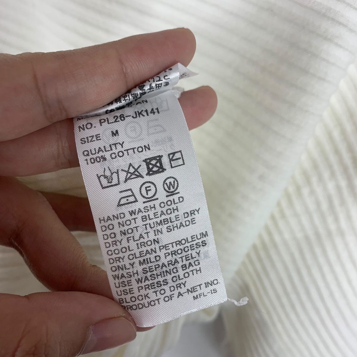 Designer × Issey Miyake PLANTATION By ISSEY MIYAKE Pleated women tees Size M / US 6-8 / IT 42-44 - 10 Thumbnail