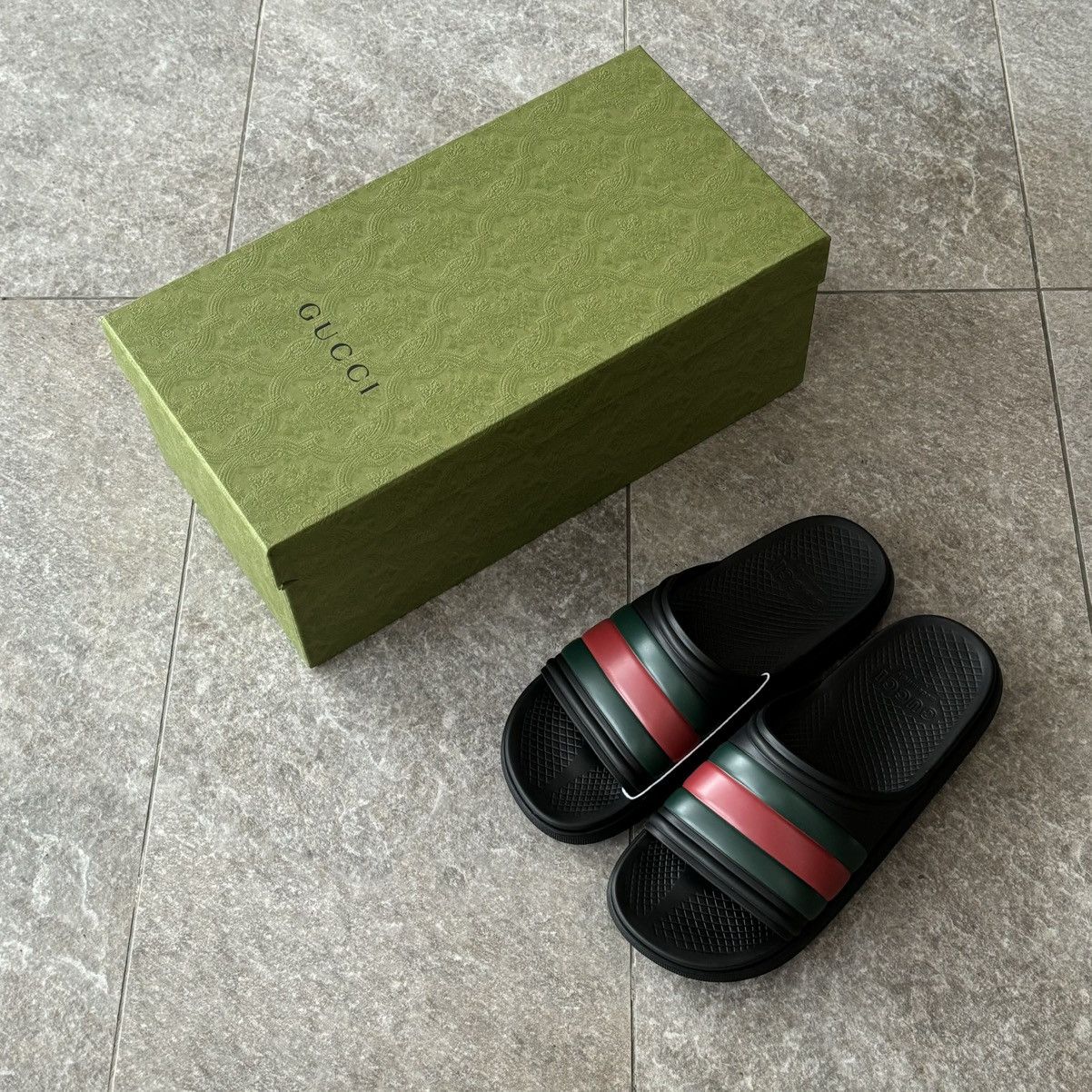 Gucci GUCCI WEB STRIPE LOGO BLACK SLIDE SANDAL Size US 10 / EU 43 - 1 Thumbnail