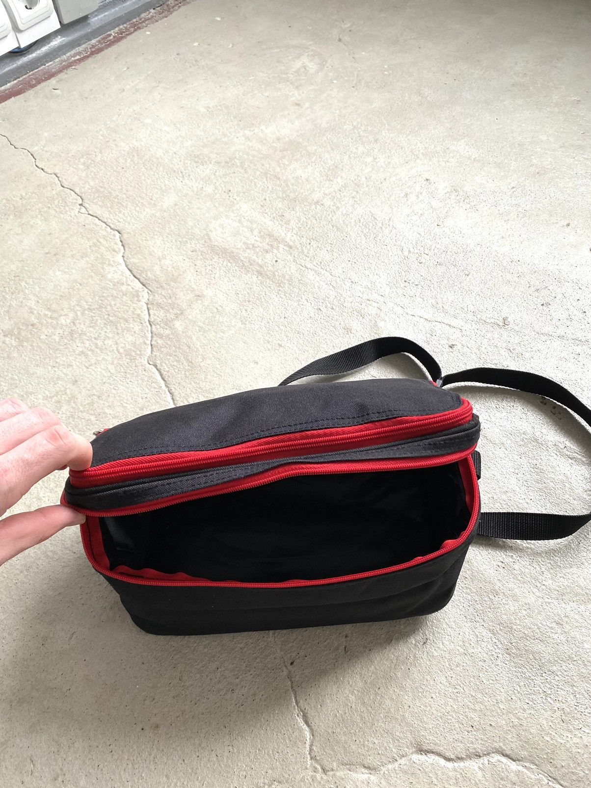 Rap Tees 90’s Rare! Vintage Marlboro Bagpack Transformer Bag Hype Size ONE SIZE - 17 Thumbnail