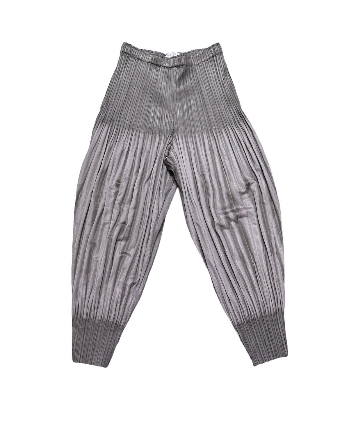 Pleats Please Issey Miyake Pleats Please by issey miyake pluffy pants Size 24" / US 00 / IT 34 - 1 Thumbnail