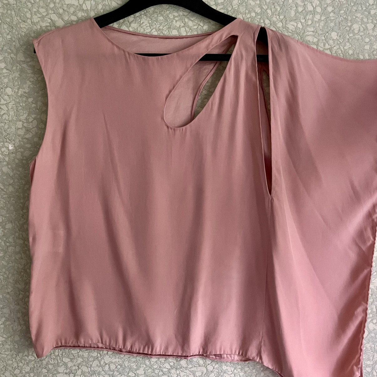 Gucci SS02 Cutout Silk Top Size S / US 4 / IT 40 - 4 Thumbnail