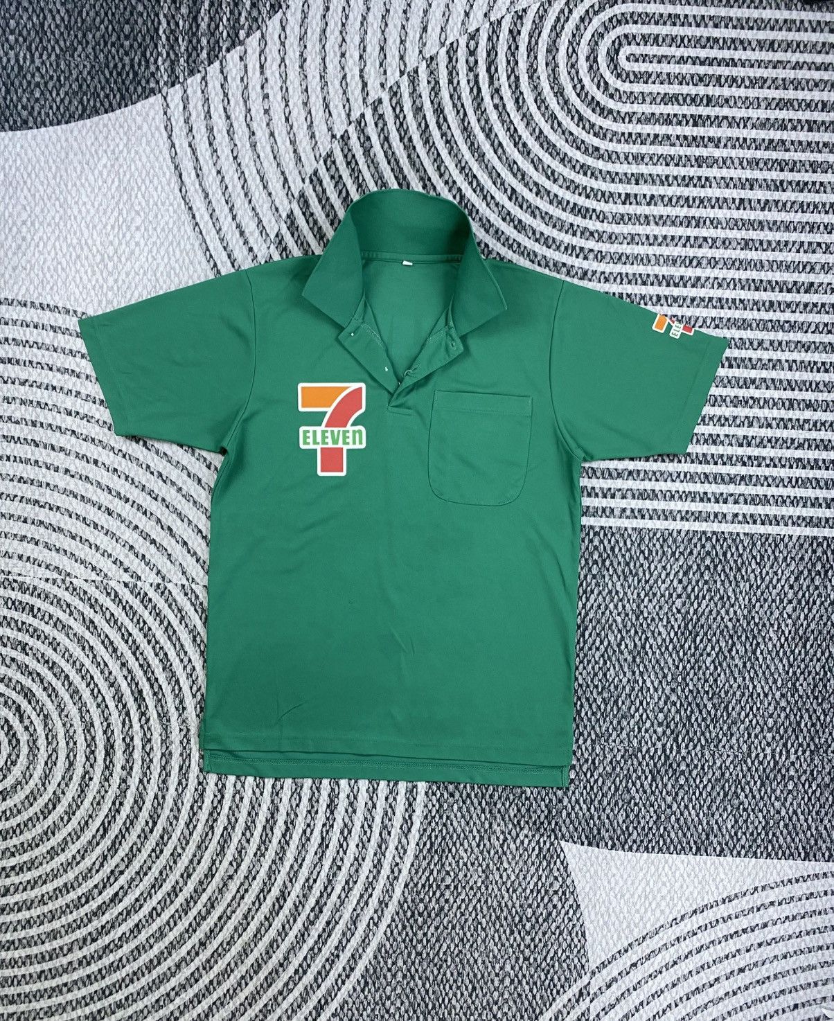 Japanese Brand Vintage 7 Eleven Japanese Brand Polos Shirt Size US M / EU 48-50 / 2 - 6 Thumbnail