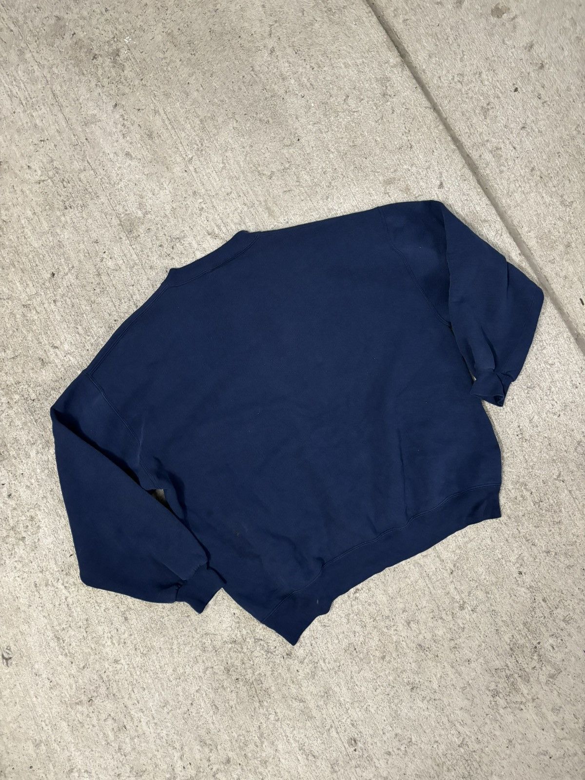 Russell Athletic × Vintage Navy Blank Russell athletic crewneck sweatshirt Size US XL / EU 56 / 4 - 6 Thumbnail