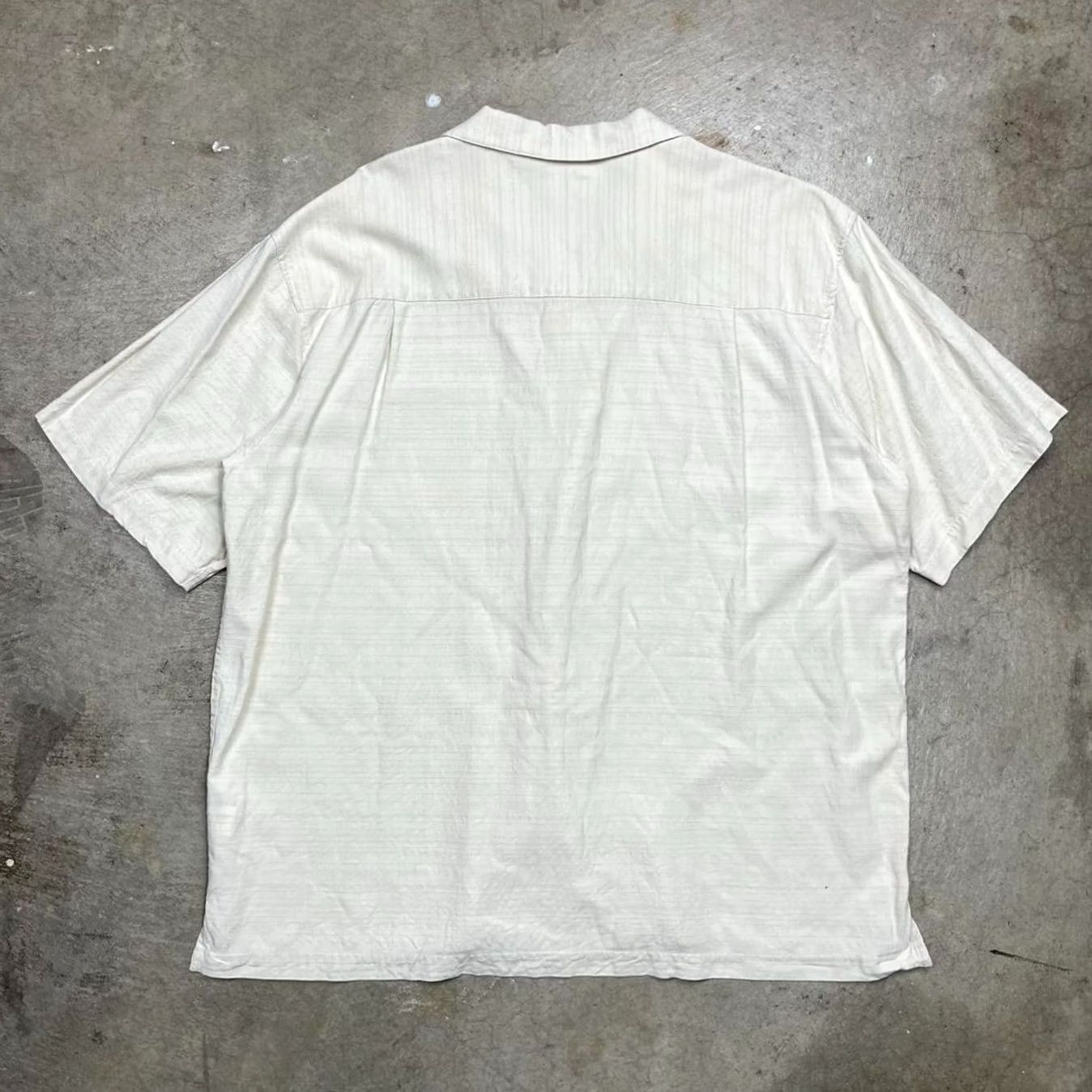 Arrow Arrow Silk Camp Collar shirt mens XL cream short sleeve button loop old preppy Size US XL / EU 56 / 4 - 5 Thumbnail