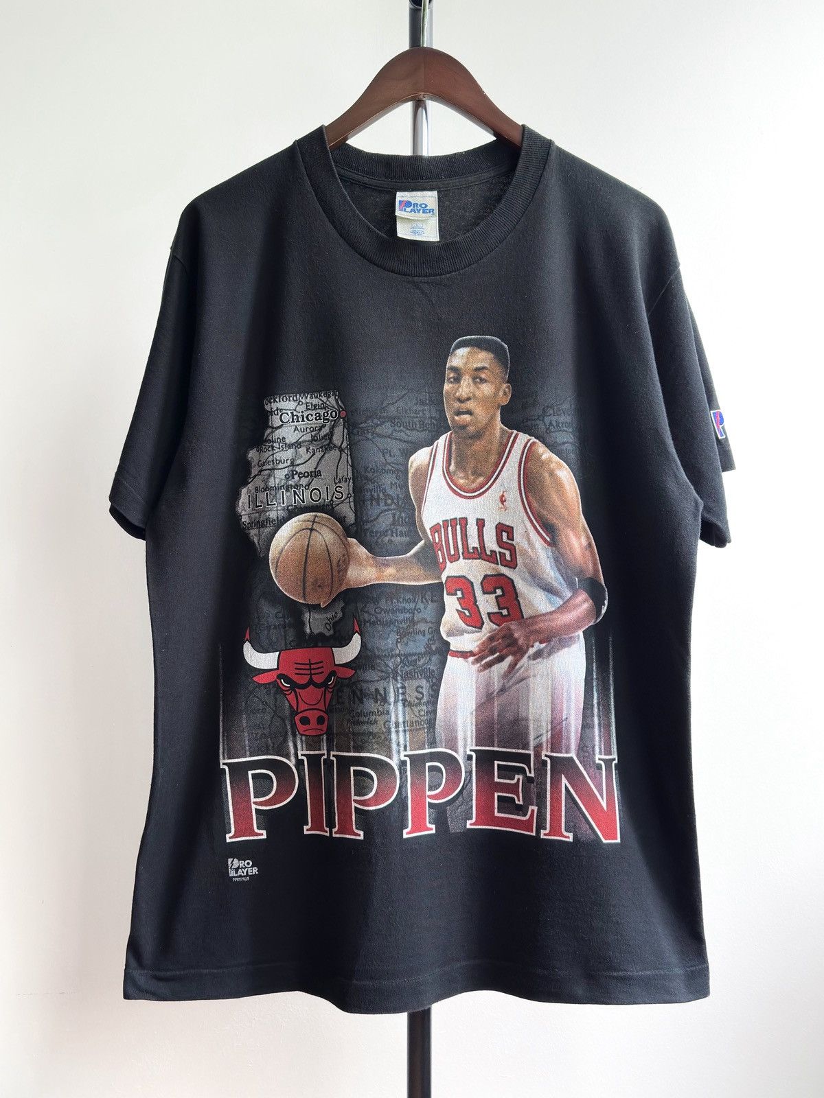 Pro Player Vintage 90s Scottie Pippen Chicago Bulls NBA Pro Player Tee Size US L / EU 52-54 / 3 - 1 Thumbnail