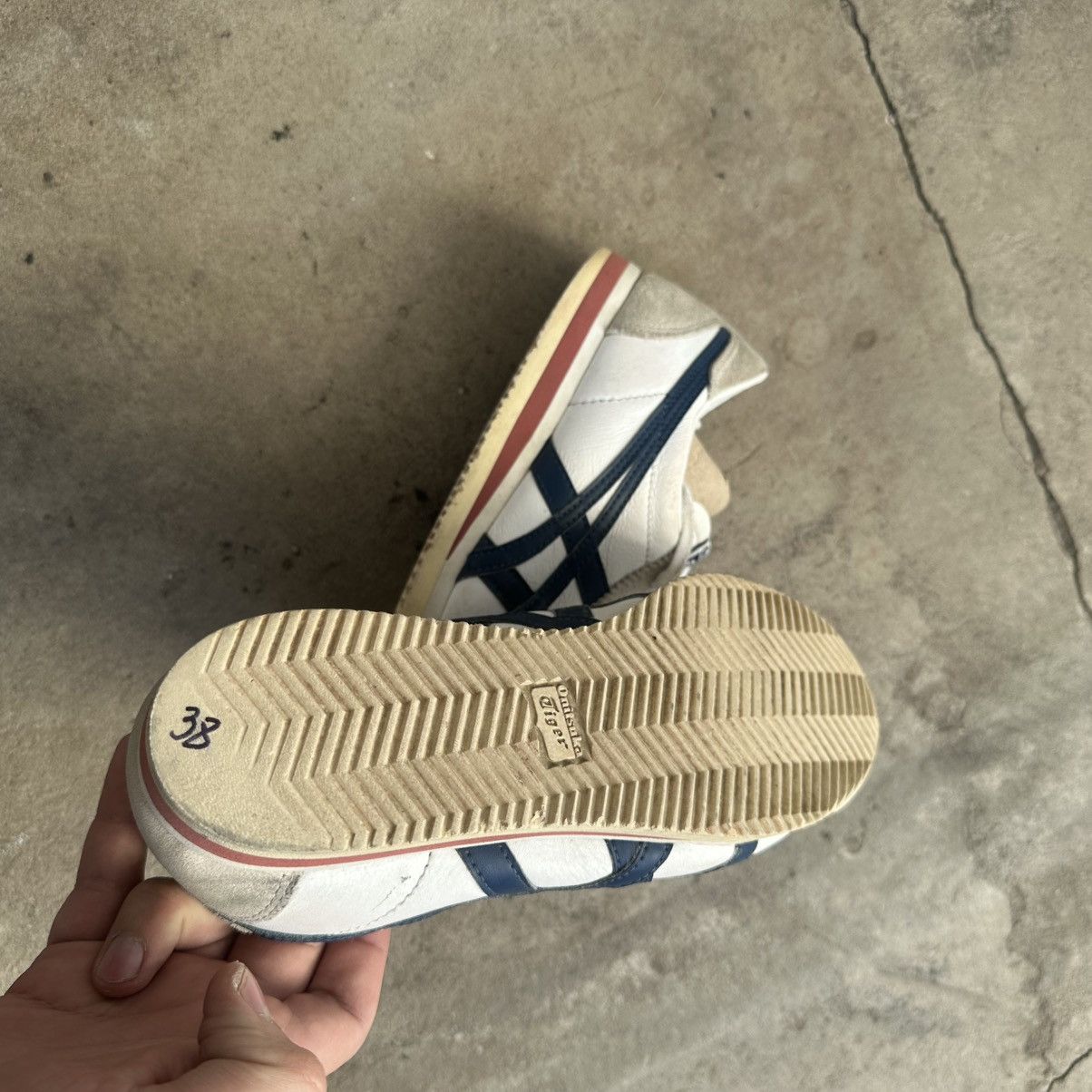 Asics Vintage Asics Tiger Onitsuka White Sneakers Size US 7.5 / IT 37.5 - 5 Thumbnail