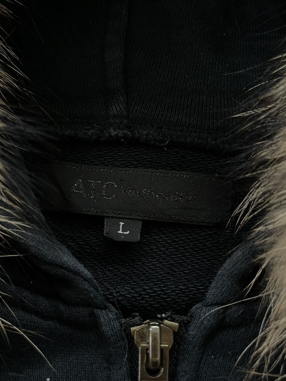 If Six Was Nine JAPANESE ATC+INTHEATTIC FUR WINGS ZIPHOODIE VKEI GOTHIC PUNK Size US M / EU 48-50 / 2 - 6 Thumbnail