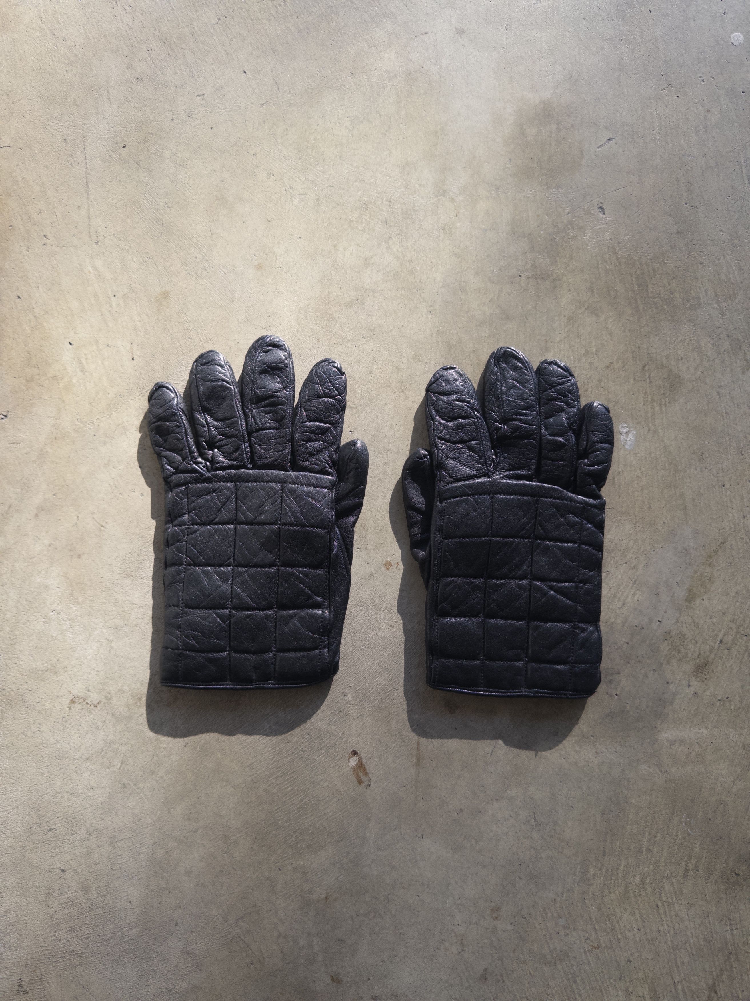Prada Vintage Prada Black Leather Gloves Size ONE SIZE - 1 Thumbnail