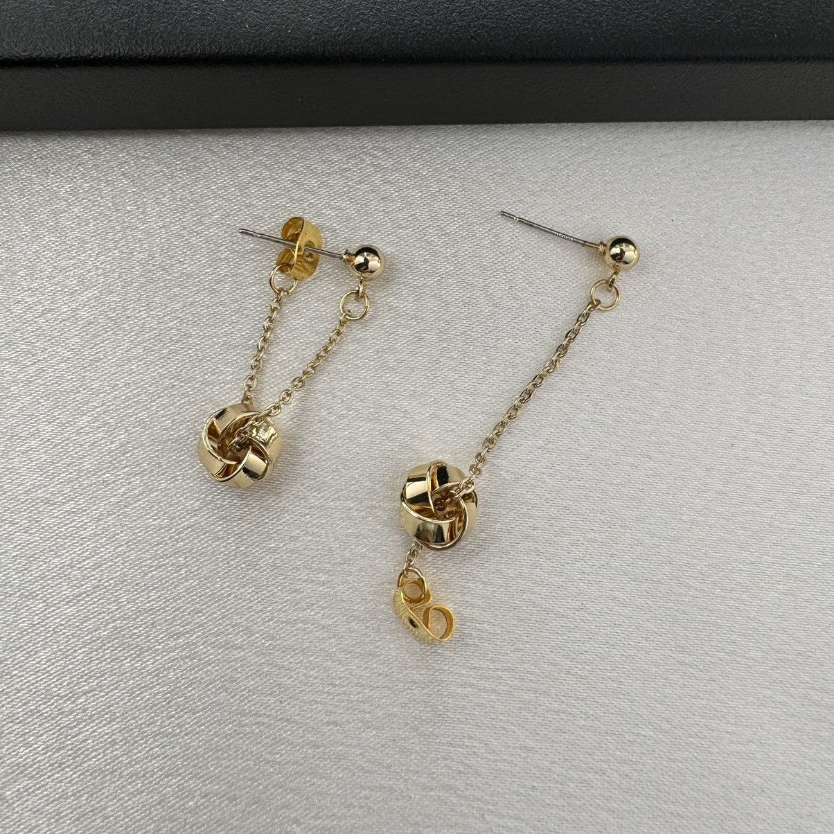 Other Elegant Twisted Metal Knot Dangle Drop Earrings for Women Size ONE SIZE - 3 Thumbnail