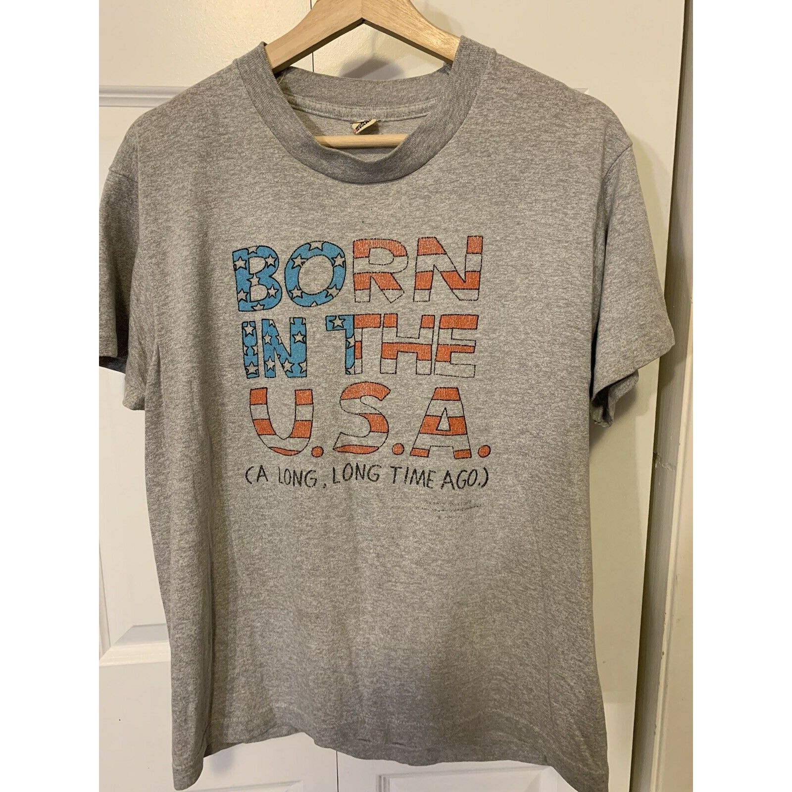 Other Vtg 80s BORN IN THE USA shoebox t shirt LARGE single stitch Size US L / EU 52-54 / 3 - 5 Thumbnail