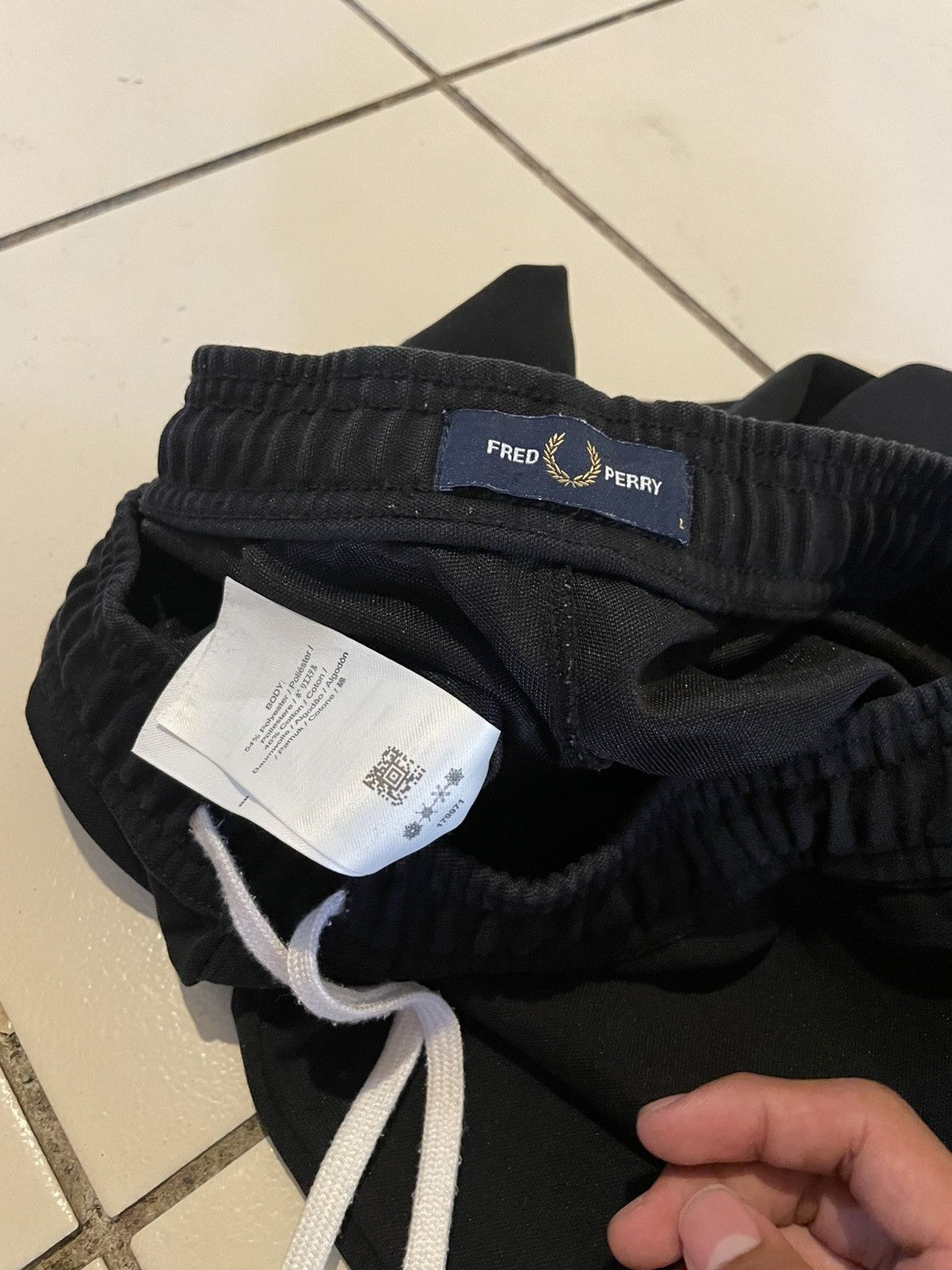 Fred Perry FREDPERRY REVERSE TRICOT TRACK PANTS Size US 34 / EU 50 - 5 Thumbnail