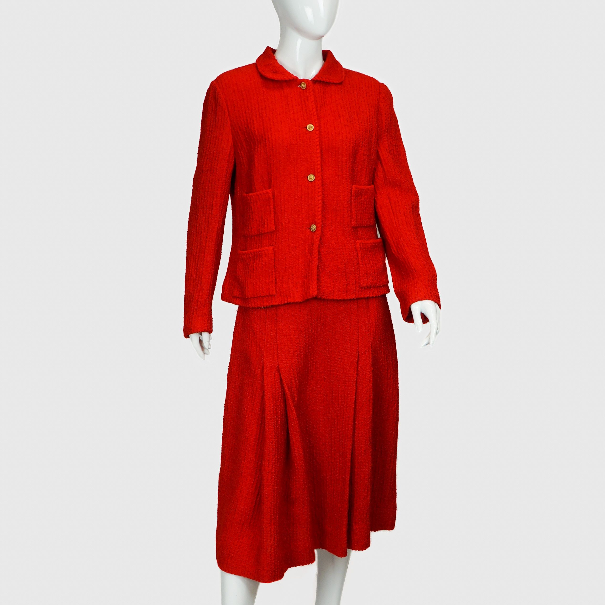 Chanel CHANEL Boutique 1978-1985 Red Tweed Jacket Suit Vintage Size M / US 6-8 / IT 42-44 - 1 Thumbnail