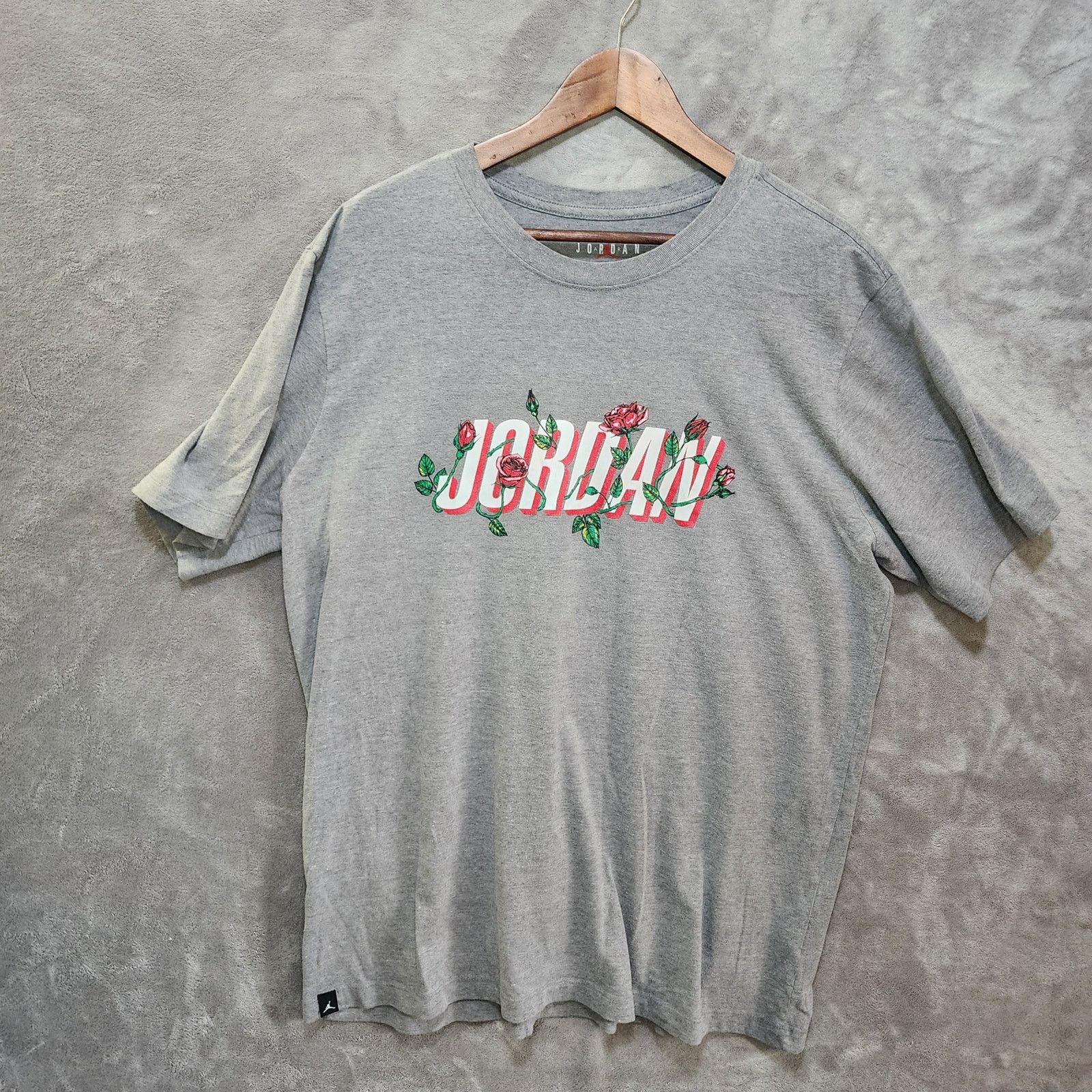 Jordan Brand Jordan XL Gray Roses T-Shirt Air Jordan Size US XL / EU 56 / 4 - 1 Thumbnail