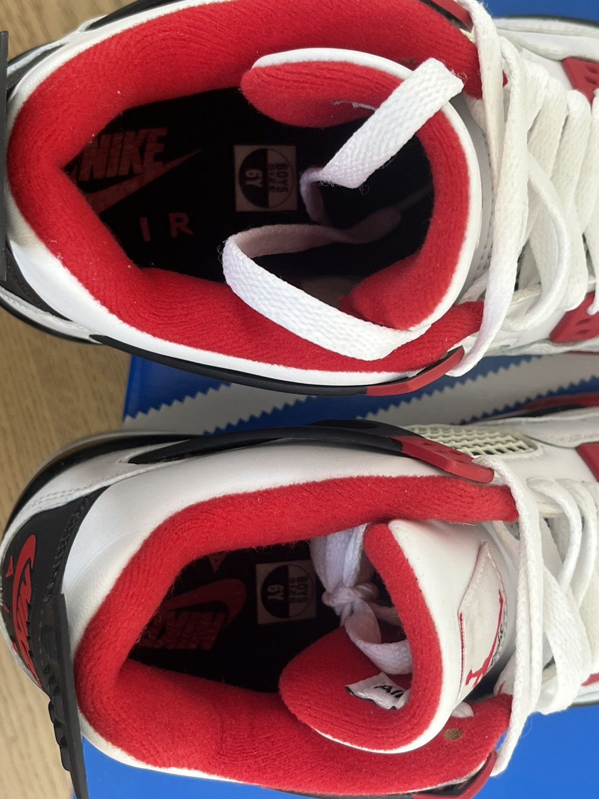 Nike Jordan 4 Fire Red Size US 6 / EU 39 - 8 Thumbnail