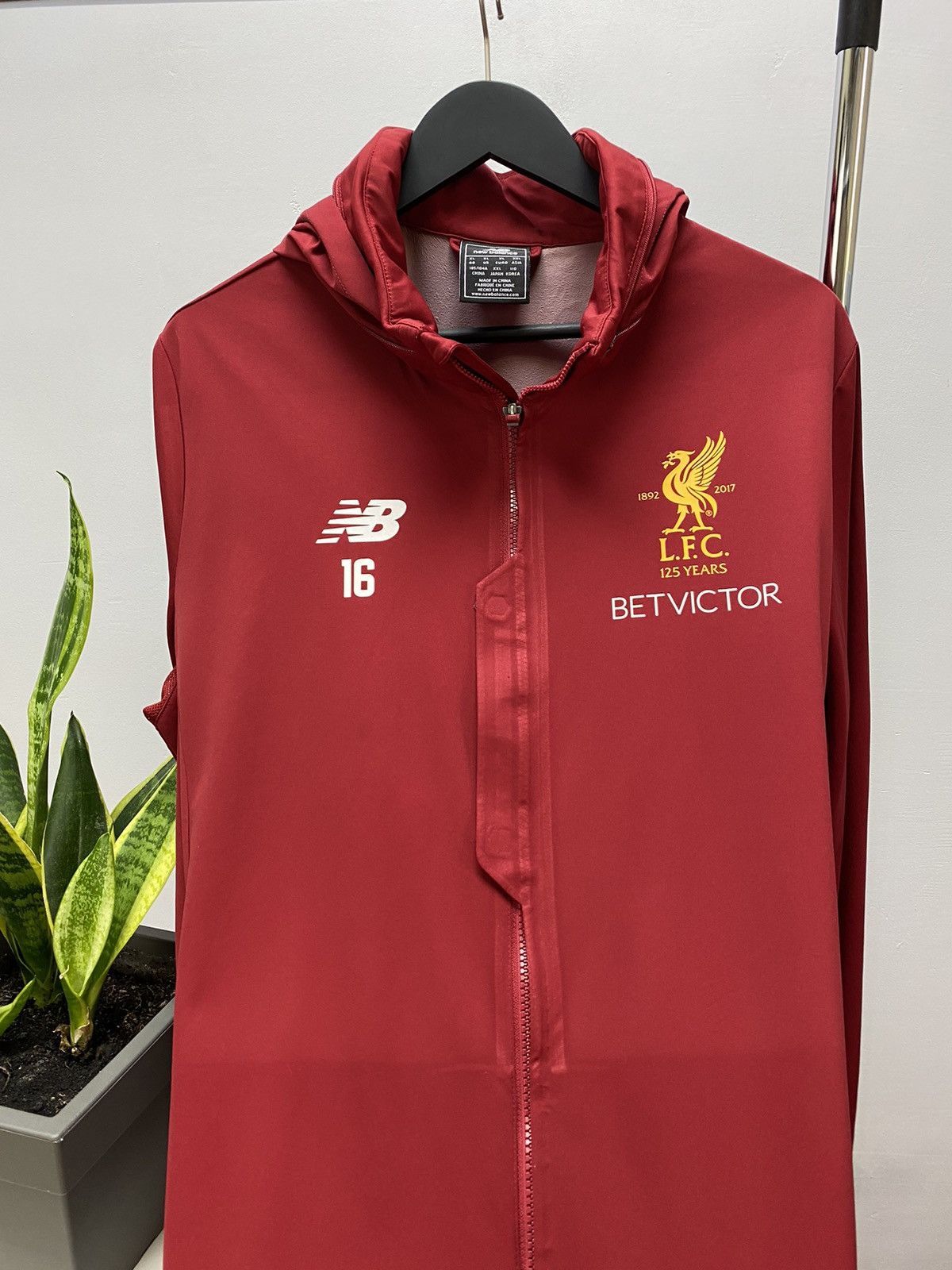 New Balance New balance #16 Grujic Liverpool Windbreaker Jacket Size US XL / EU 56 / 4 - 11 Thumbnail