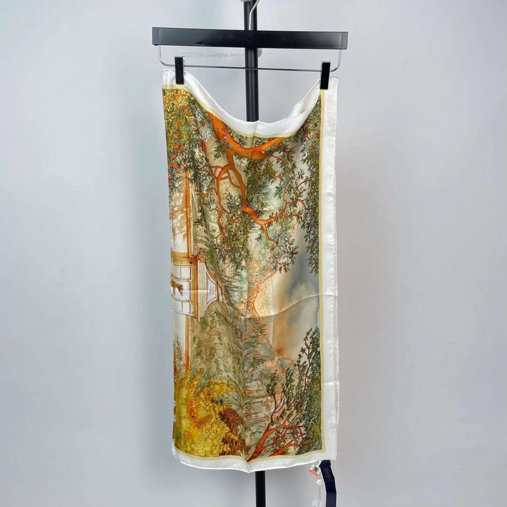 Louis Vuitton LV Yellow Silk Scarf Size ONE SIZE - 2 Thumbnail